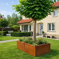 Corten plieno lauko vazonai moderniame sode su šiltu ir ilgaamžiu įvaizdžiu